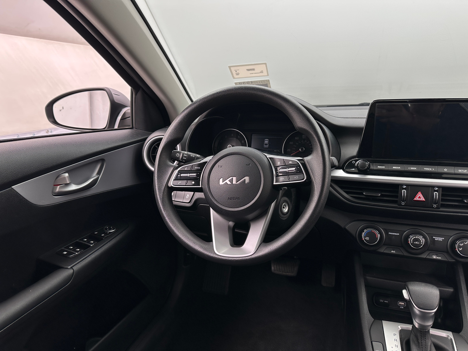 Thumbnail: 2024 Kia Forte - 5