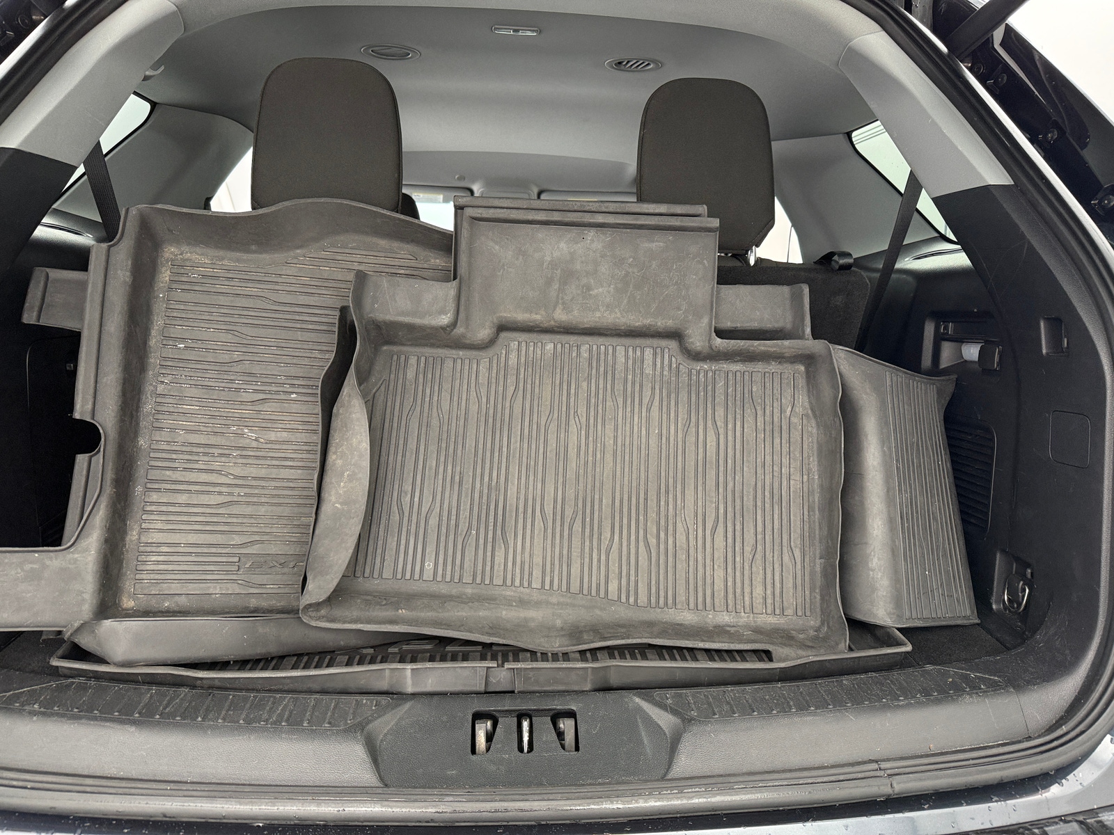 Thumbnail: 2022 Ford Explorer - 7