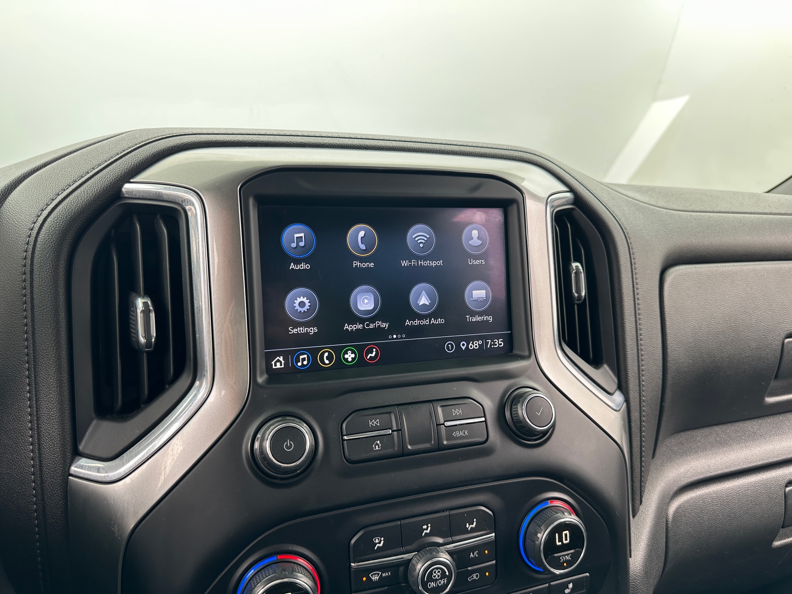 Thumbnail: 2020 Chevrolet Silverado 1500 - 3