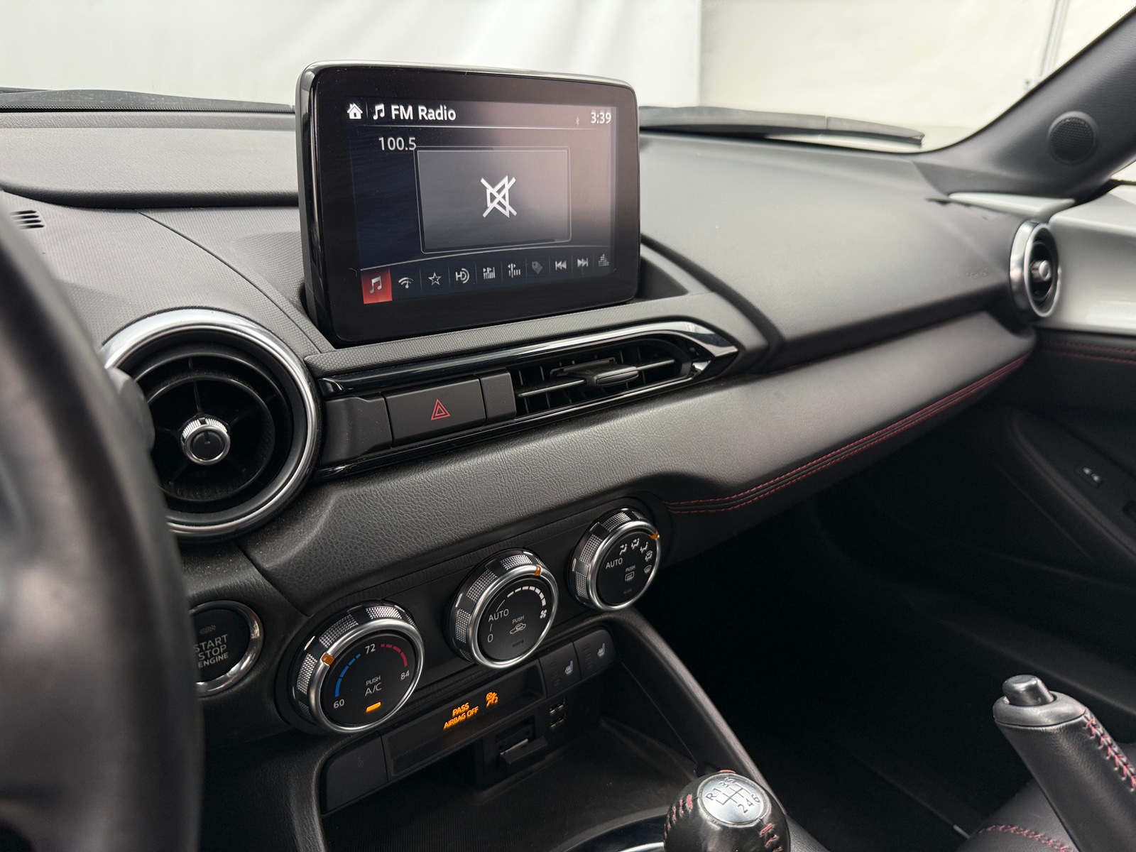 Thumbnail: 2018 Mazda MX-5 Miata - 3