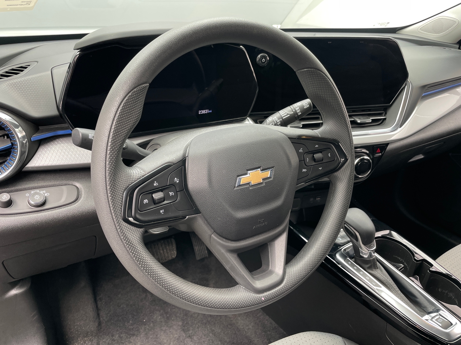 Thumbnail: 2025 Chevrolet Trax - 5