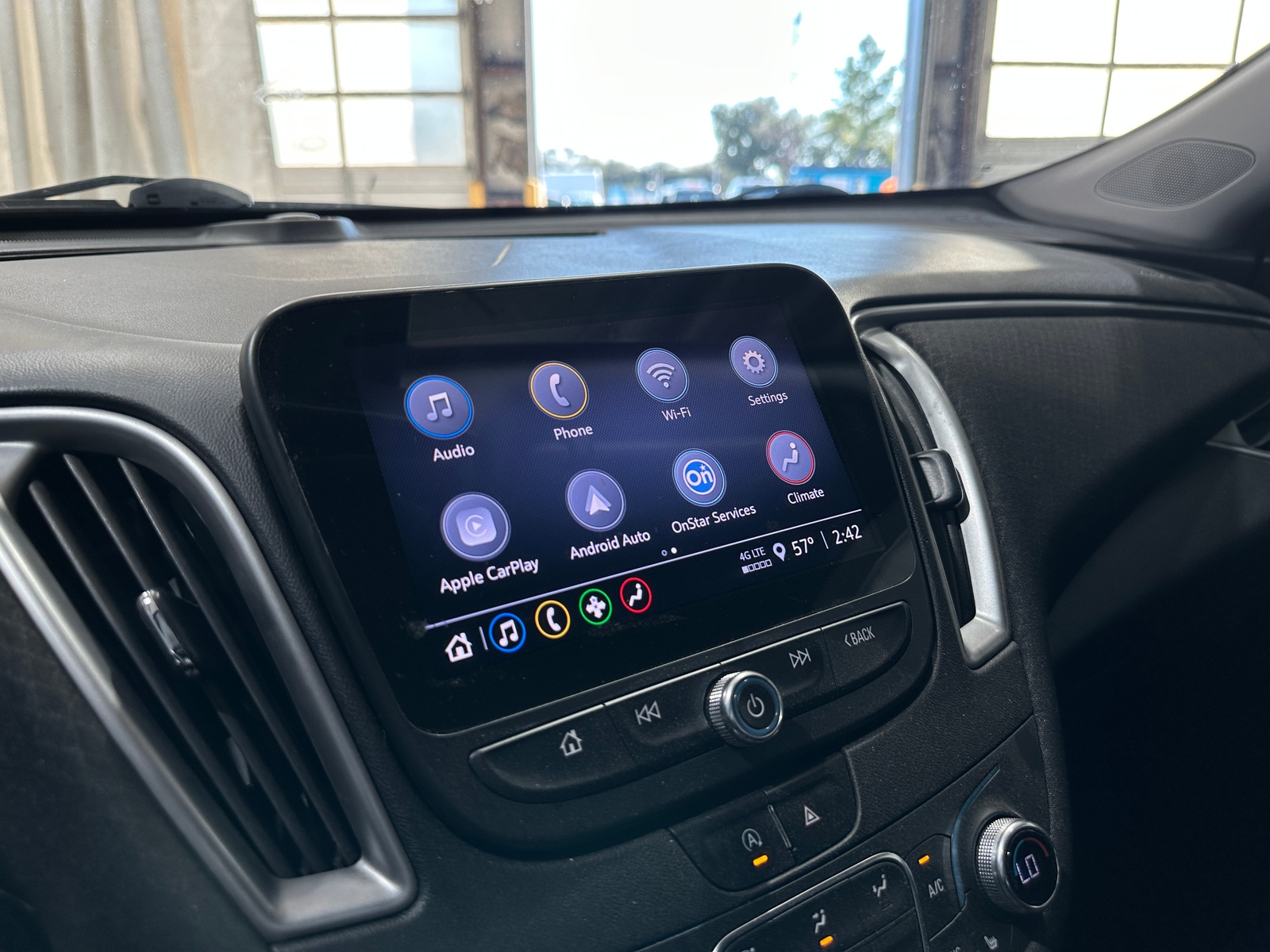 Thumbnail: 2022 Chevrolet Malibu - 4