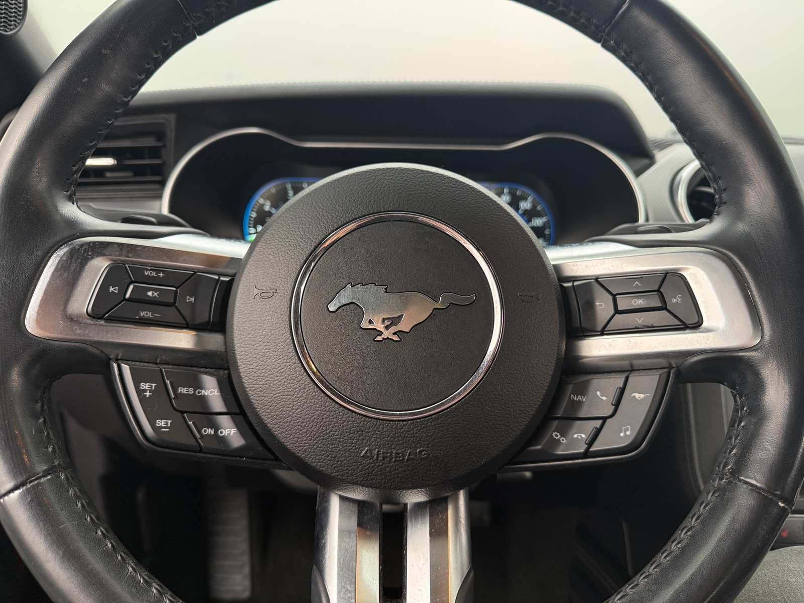 Thumbnail: 2018 Ford Mustang - 4