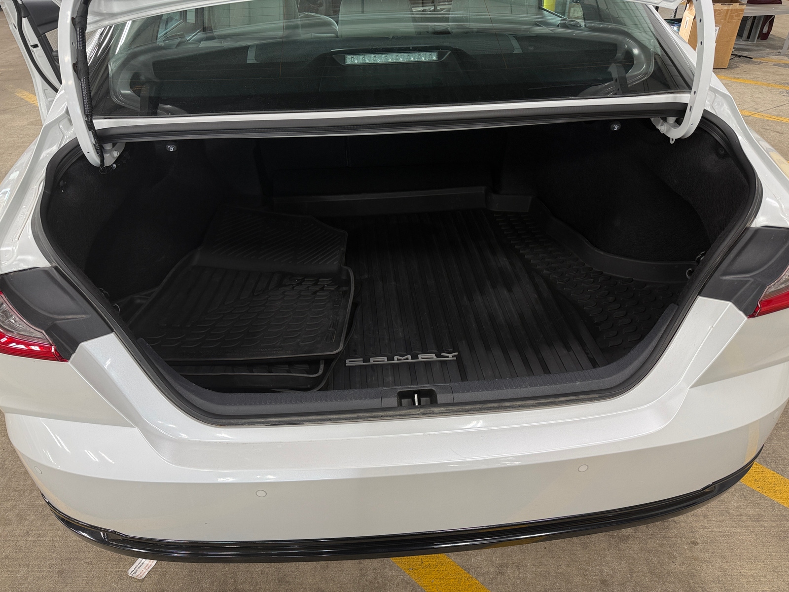 Thumbnail: 2025 Toyota Camry - 6