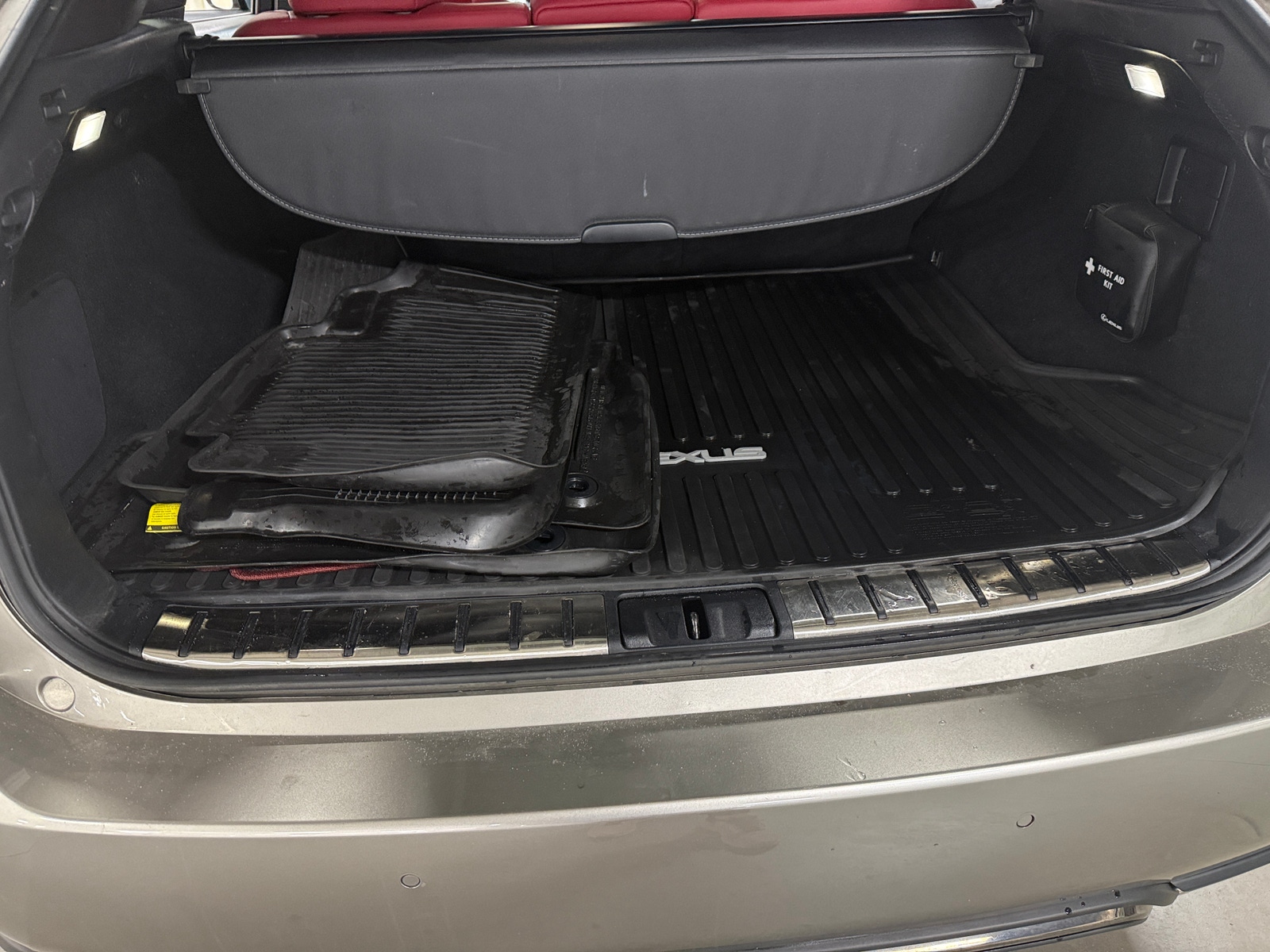 Thumbnail: 2020 Lexus RX - 6