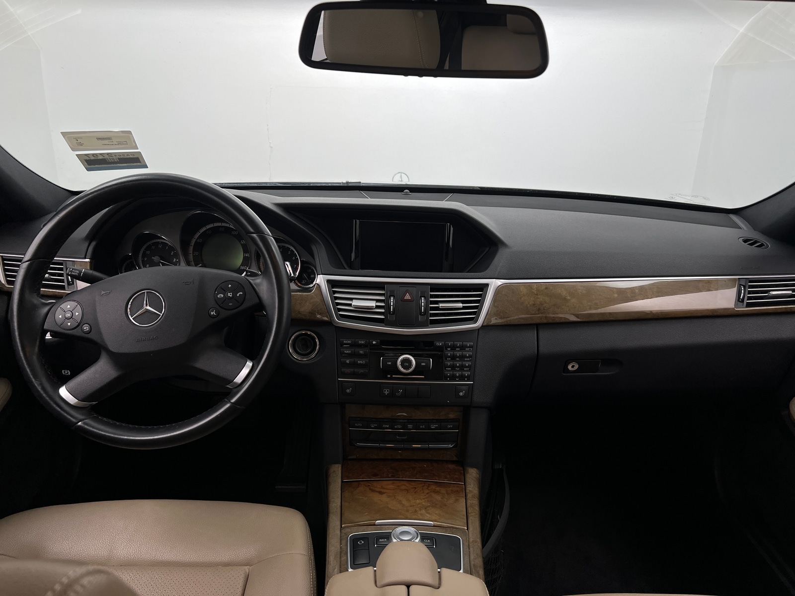 Thumbnail: 2011 Mercedes-Benz E-Class - 2
