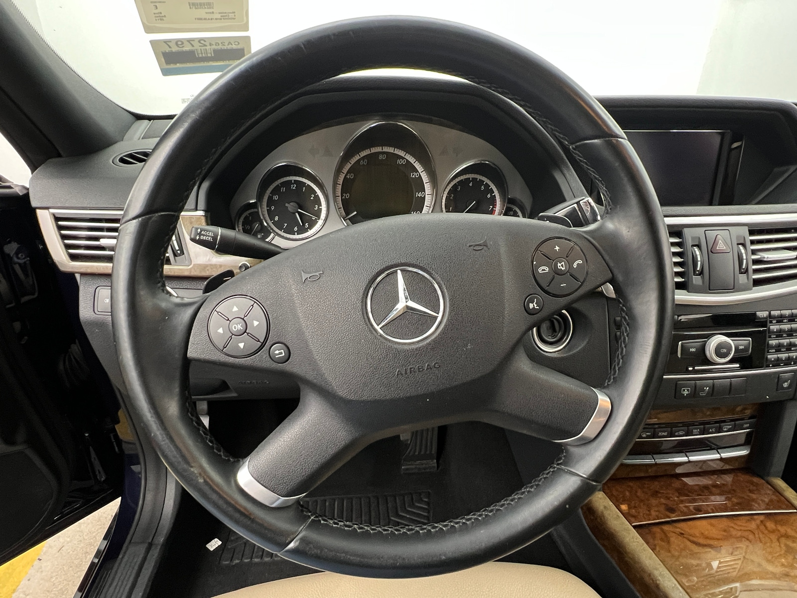 Thumbnail: 2011 Mercedes-Benz E-Class - 4