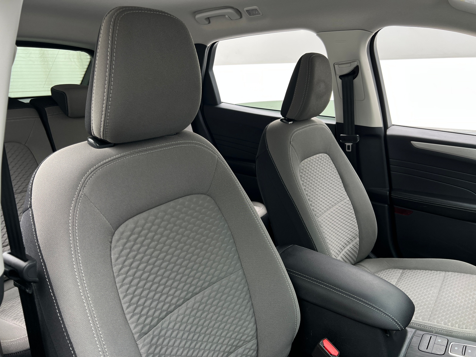 Thumbnail: 2021 Ford Escape - 2