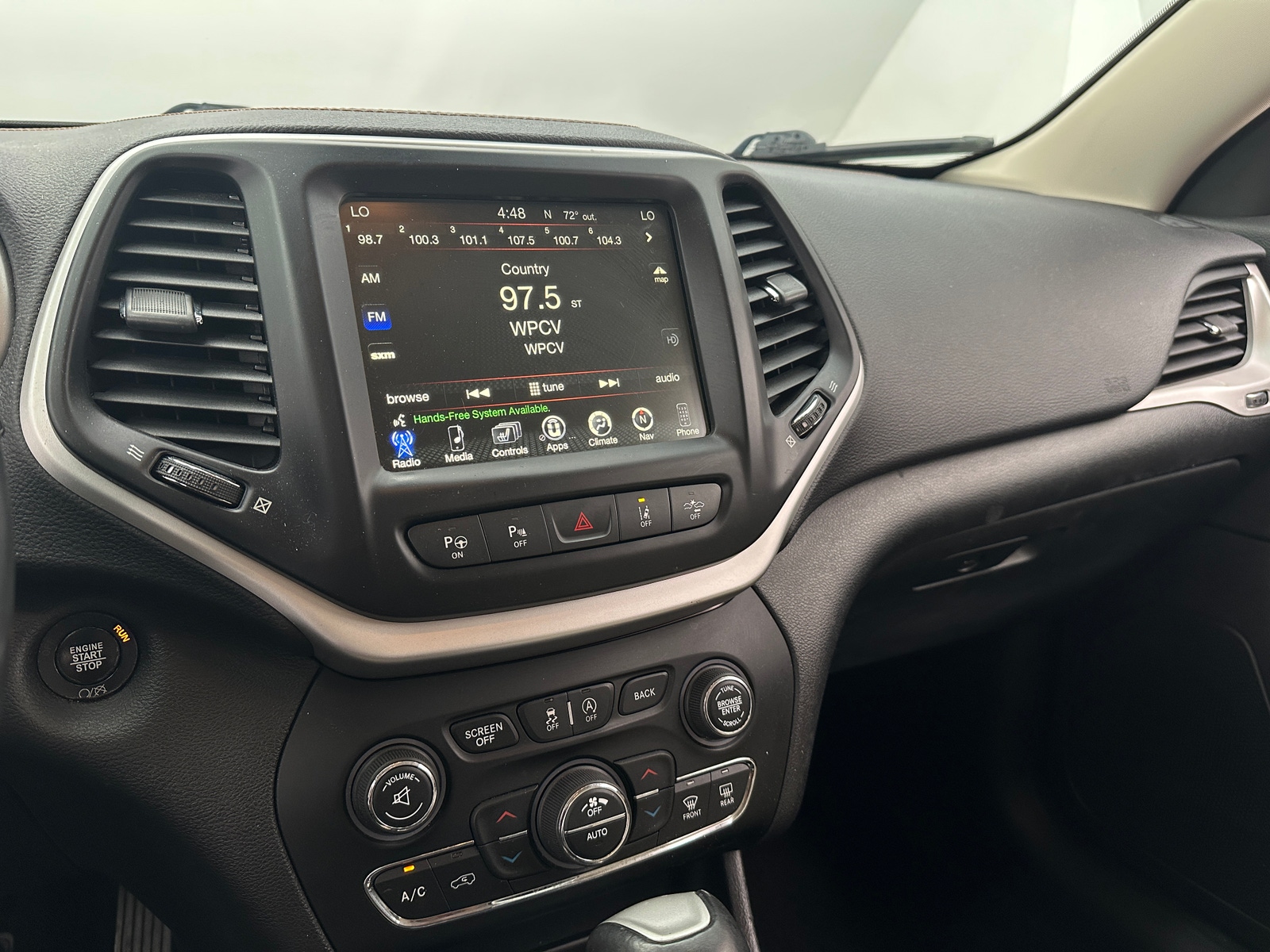 Thumbnail: 2017 Jeep Cherokee - 3