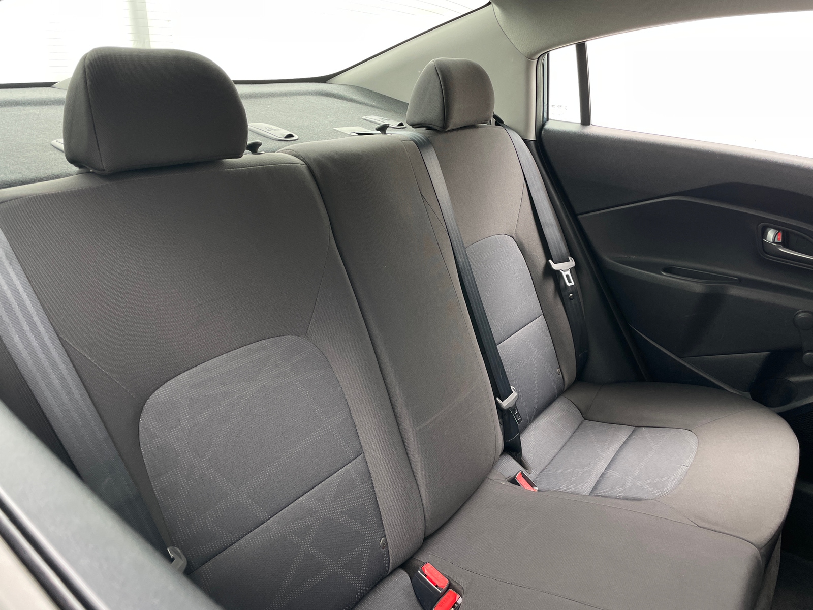 Thumbnail: 2016 Kia Rio - 6