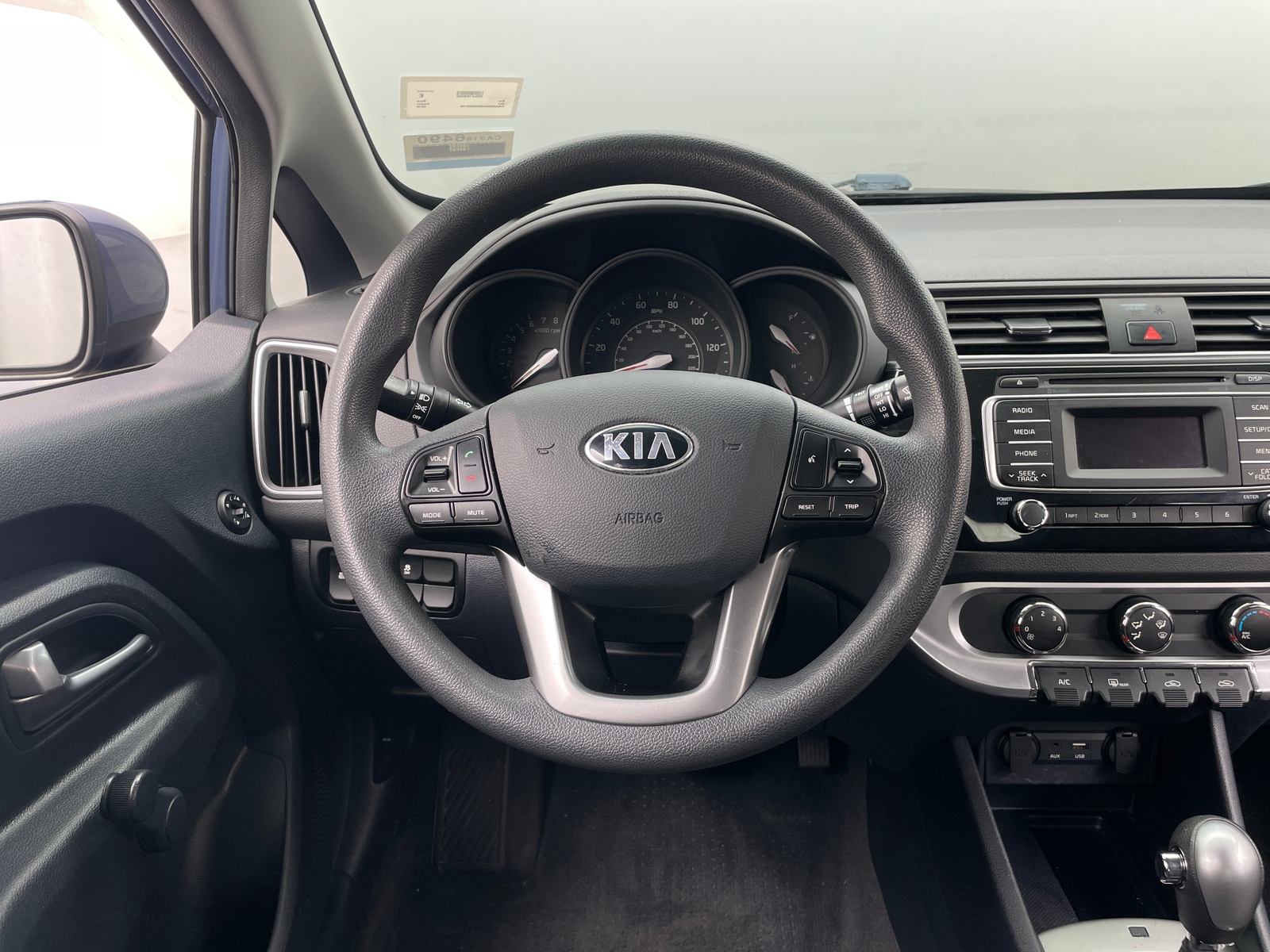 Thumbnail: 2016 Kia Rio - 5
