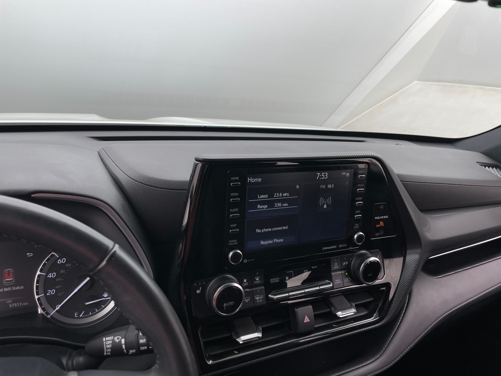 Thumbnail: 2022 Toyota Highlander - 3