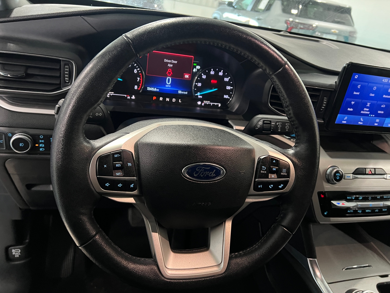 Thumbnail: 2022 Ford Explorer - 5