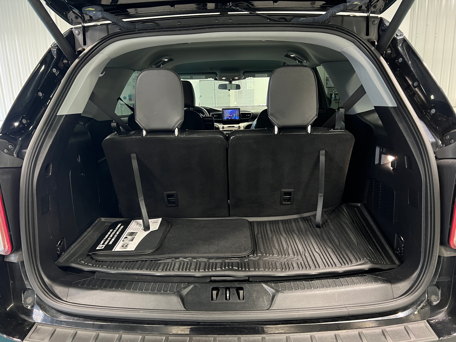 Thumbnail: 2022 Ford Explorer - 7