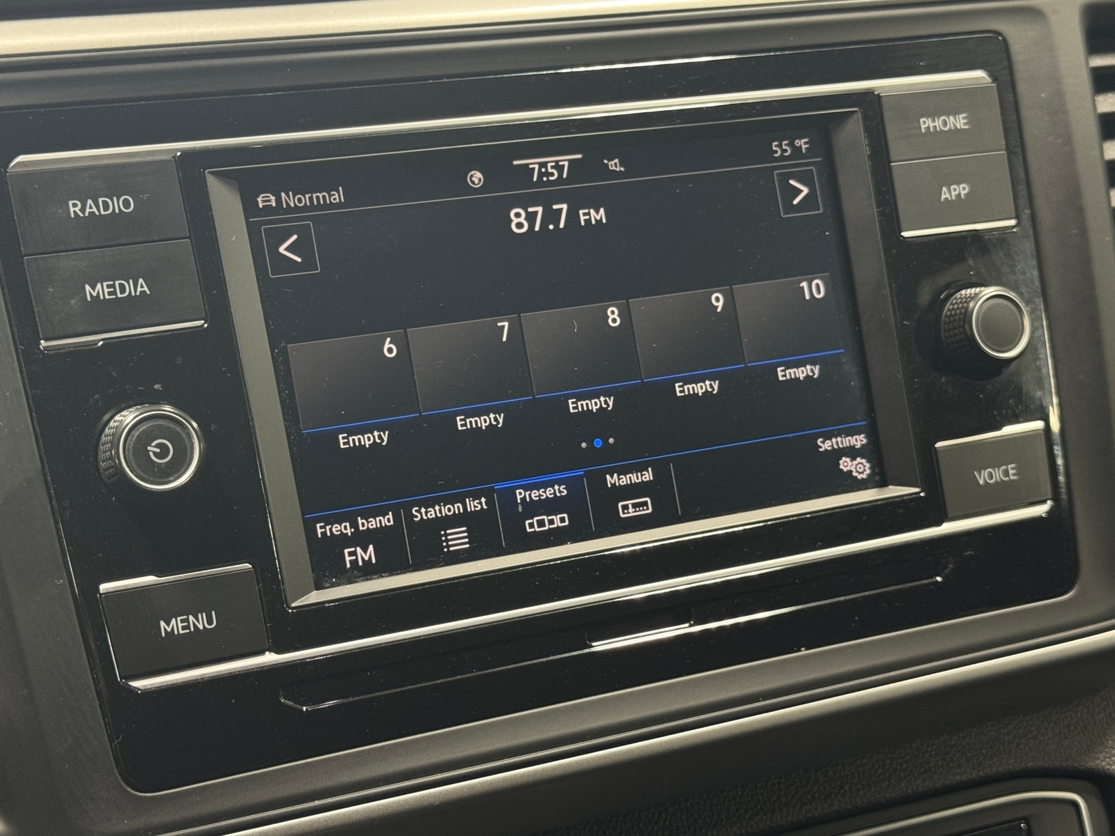 Thumbnail: 2021 Volkswagen Atlas - 4