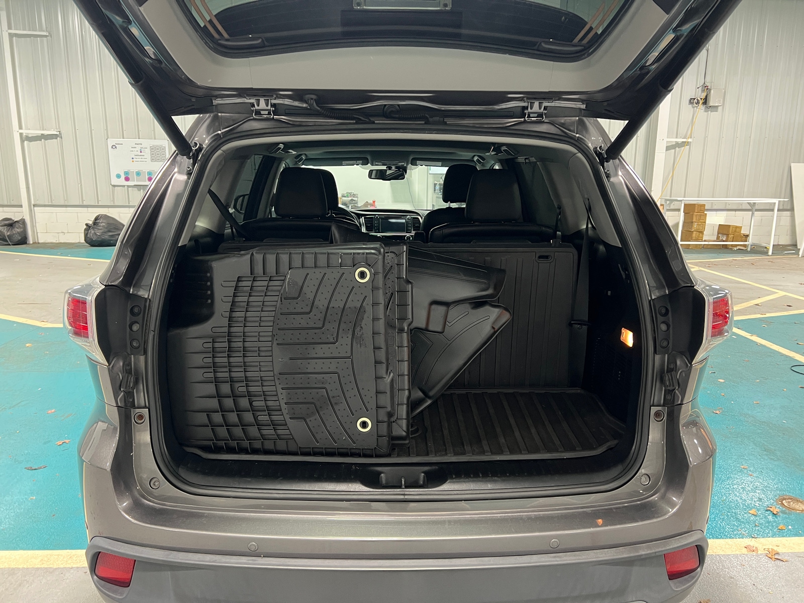 Thumbnail: 2015 Toyota Highlander - 6