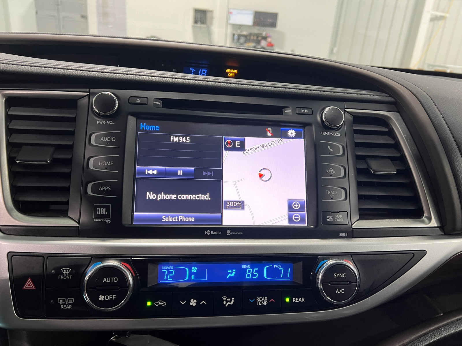 Thumbnail: 2015 Toyota Highlander - 3