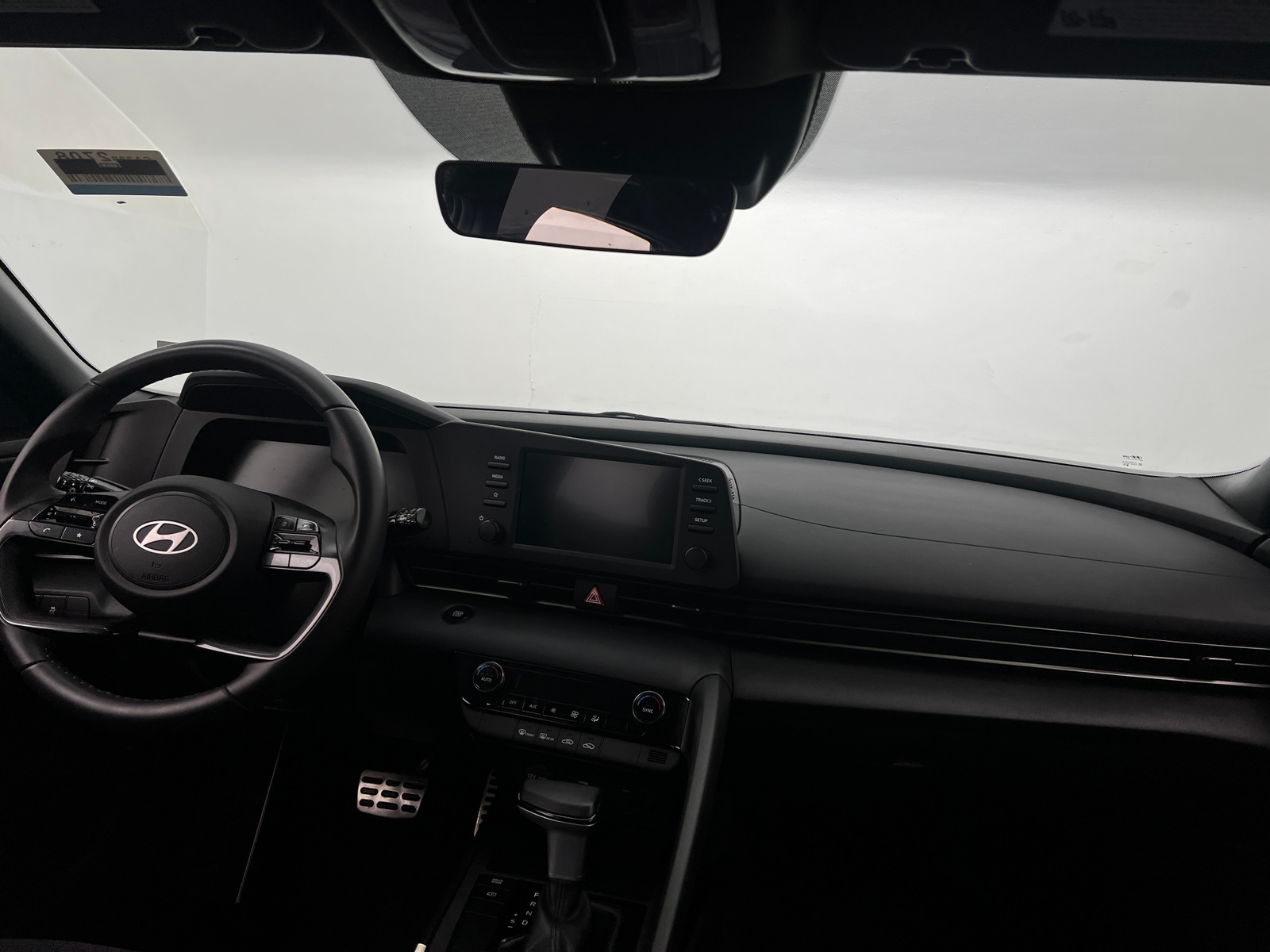 Thumbnail: 2025 Hyundai Elantra - 3