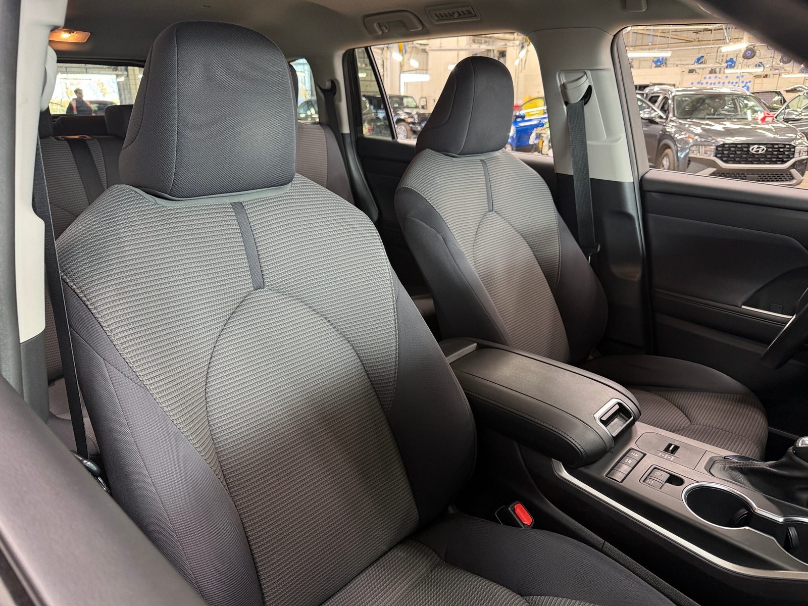 Thumbnail: 2021 Toyota Highlander - 2