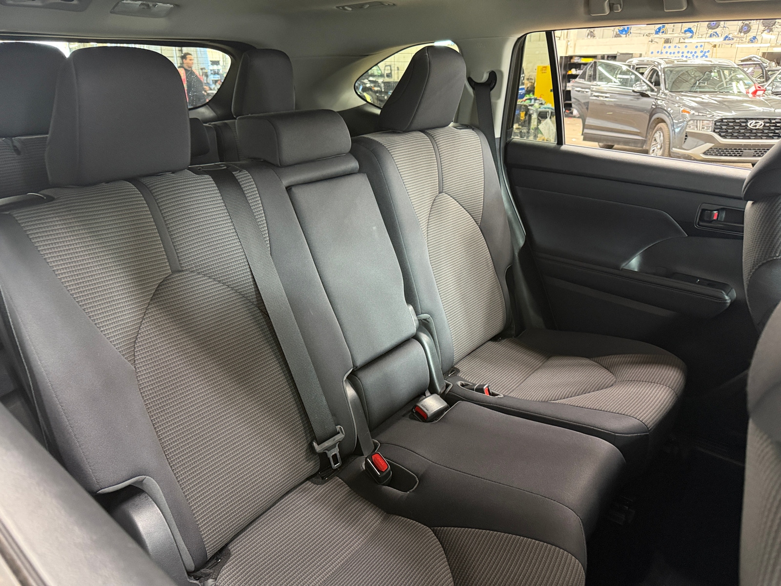 Thumbnail: 2021 Toyota Highlander - 6