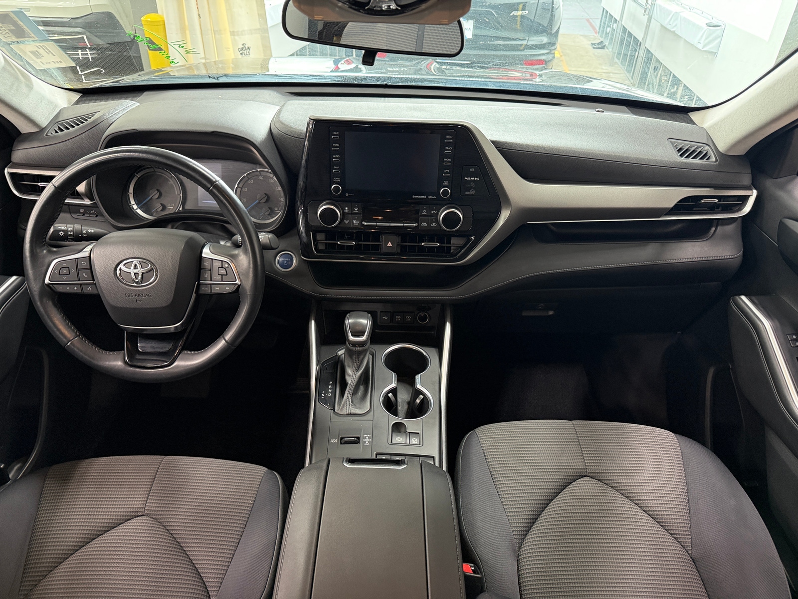 Thumbnail: 2021 Toyota Highlander - 3