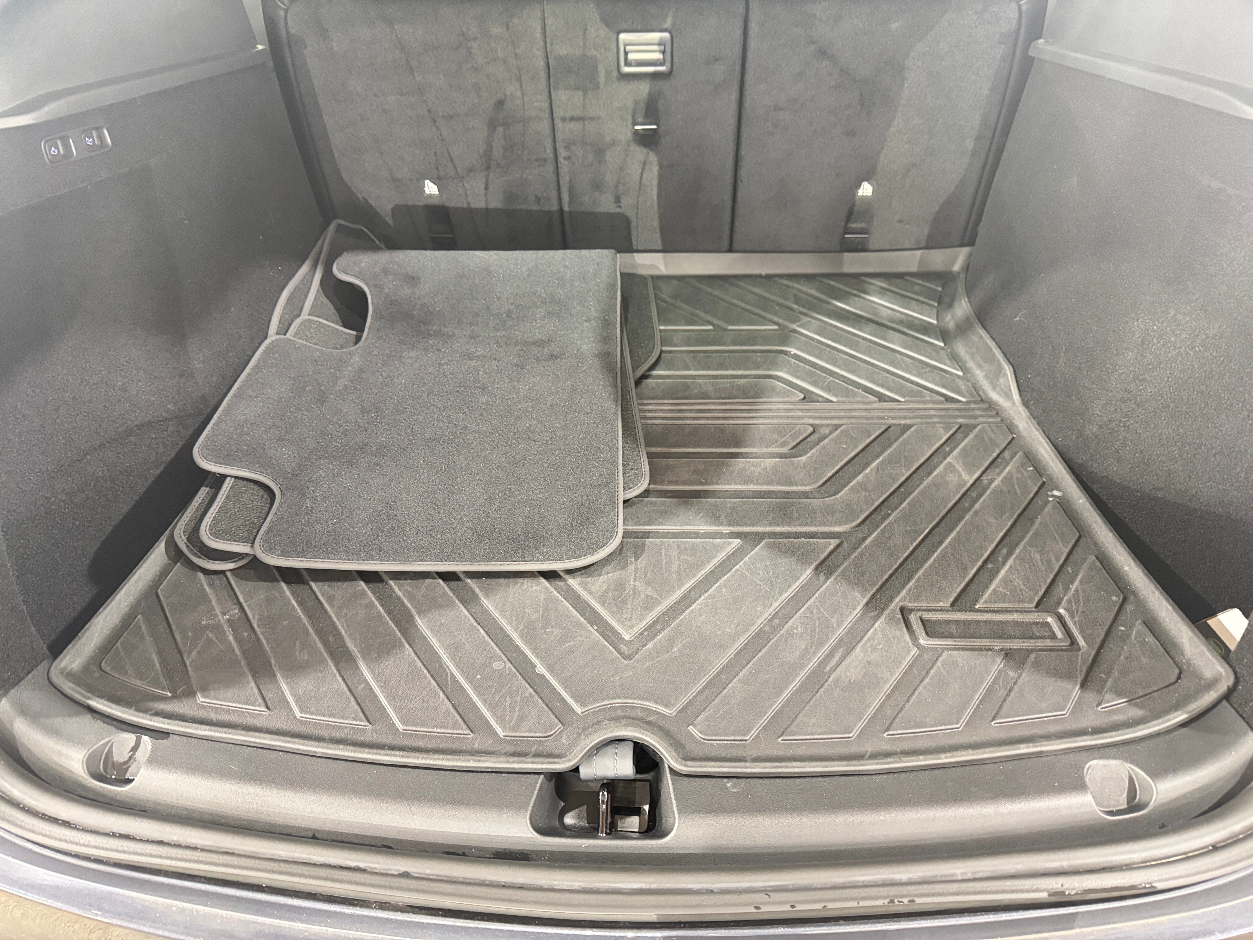 Used 2023 Tesla Model Y Long Range with VIN 7SAYGDEE6PA157294 for sale in Auburn, WA