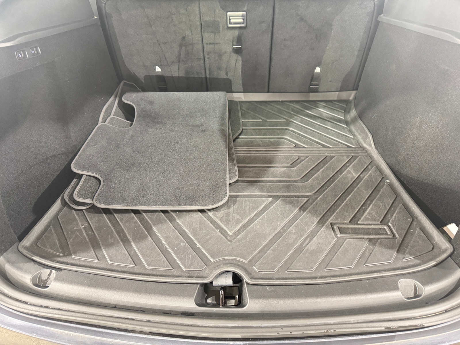 Thumbnail: 2023 Tesla Model Y - 6