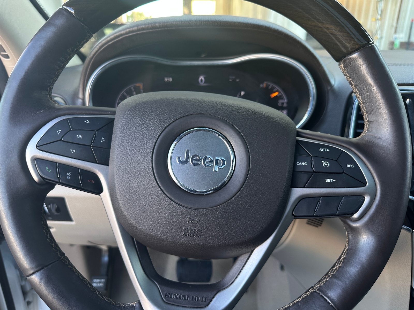 Thumbnail: 2021 Jeep Grand Cherokee - 4