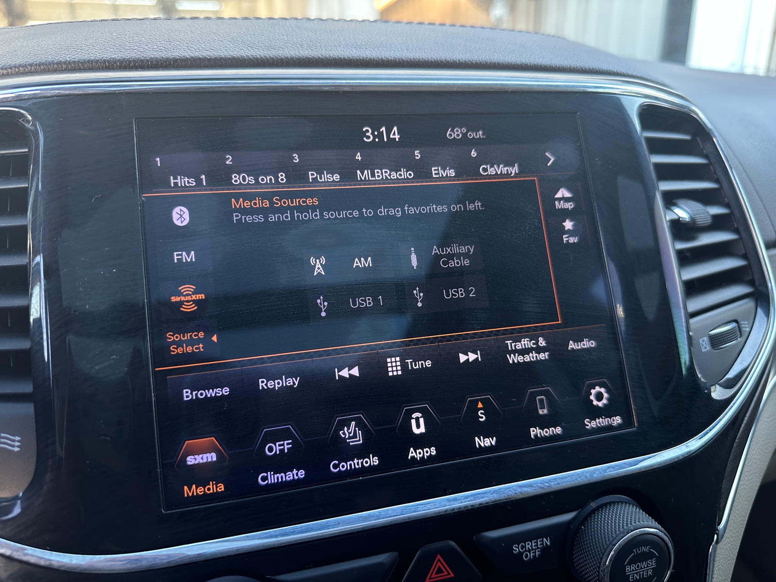 Thumbnail: 2021 Jeep Grand Cherokee - 3