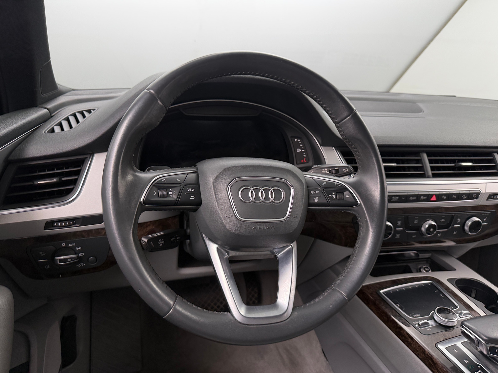Thumbnail: 2019 Audi Q7 - 4