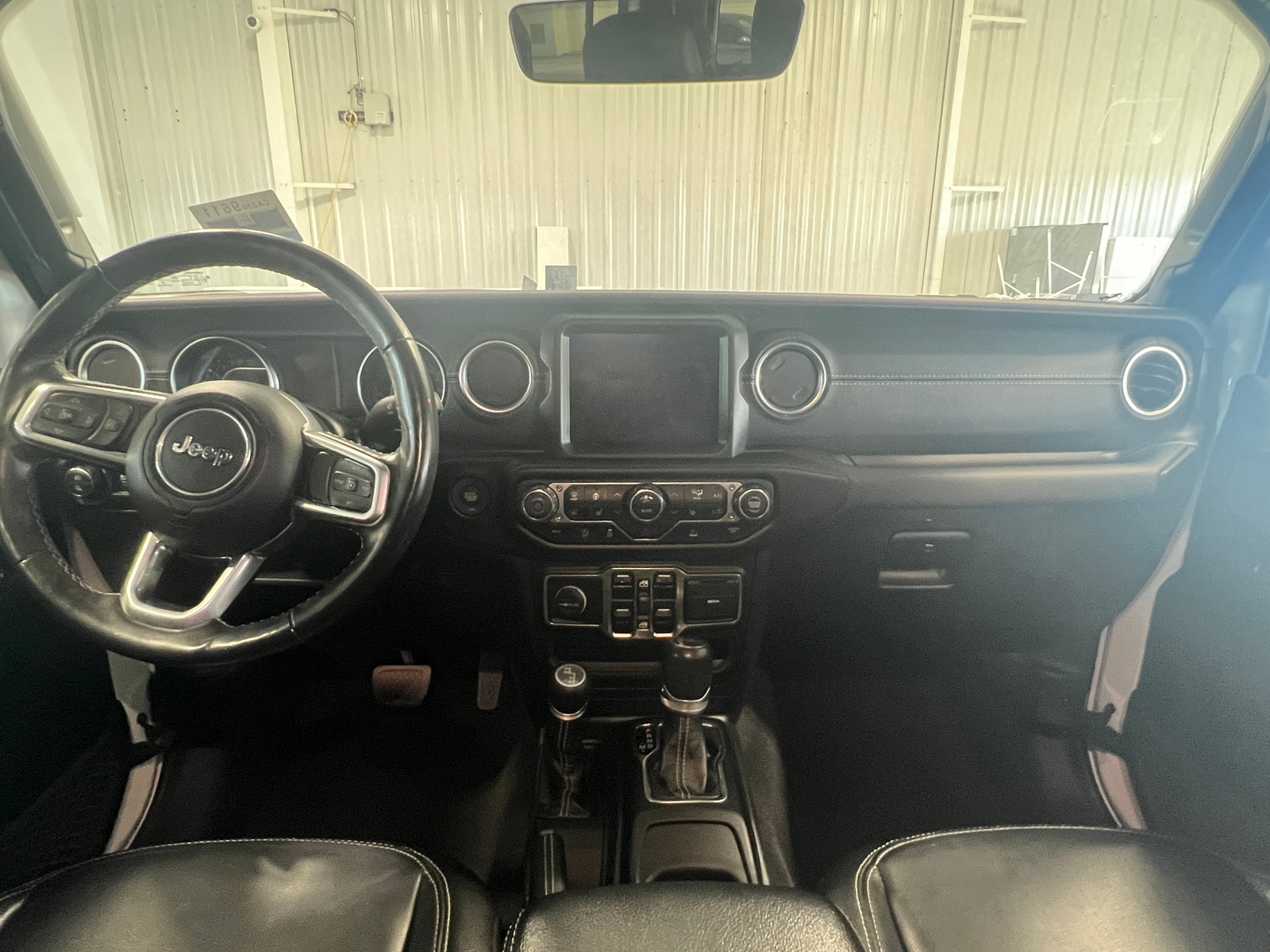 Thumbnail: 2022 Jeep Gladiator - 3