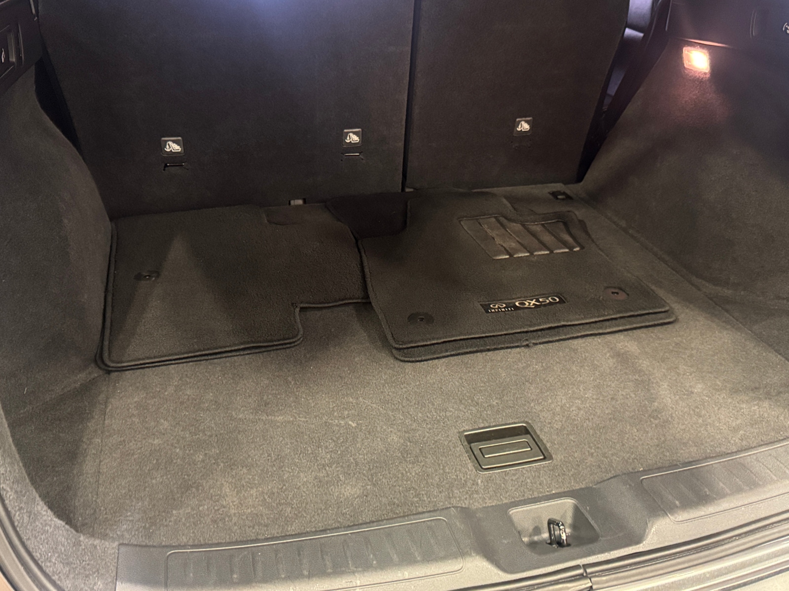 Thumbnail: 2020 INFINITI QX50 - 6