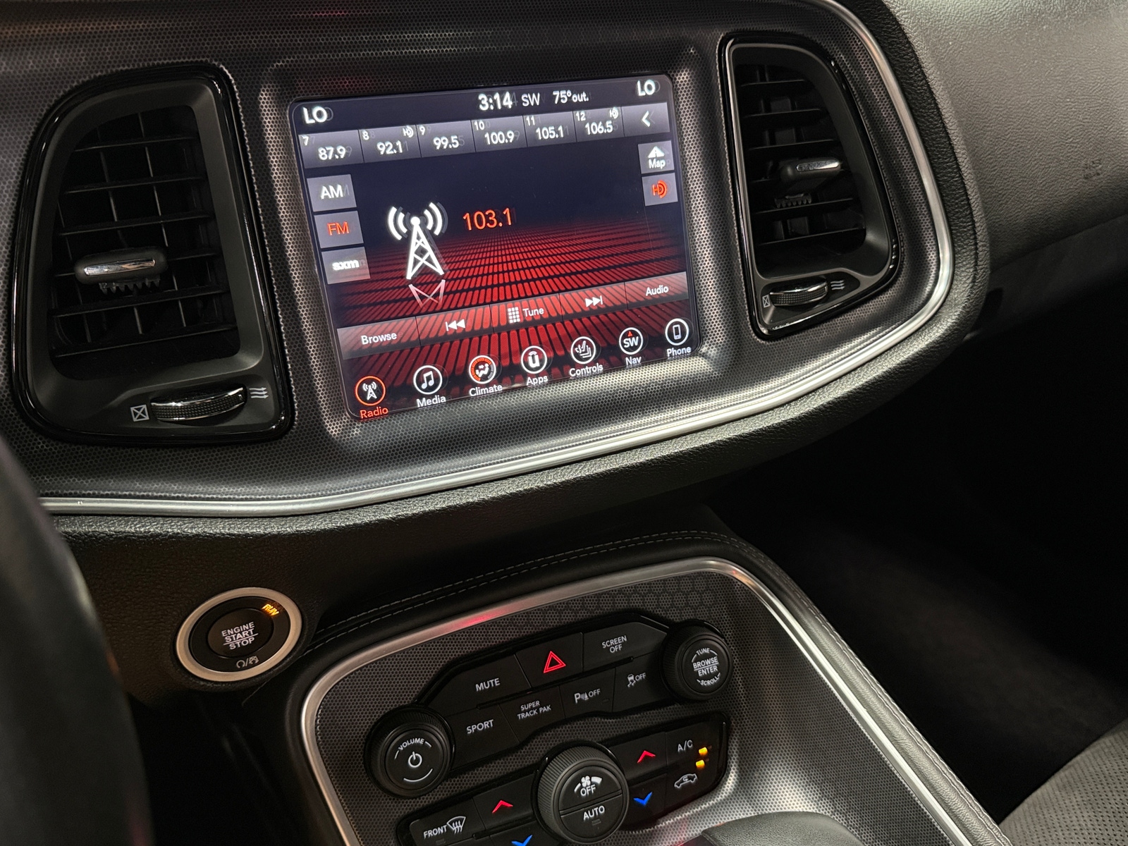 Thumbnail: 2017 Dodge Challenger - 2