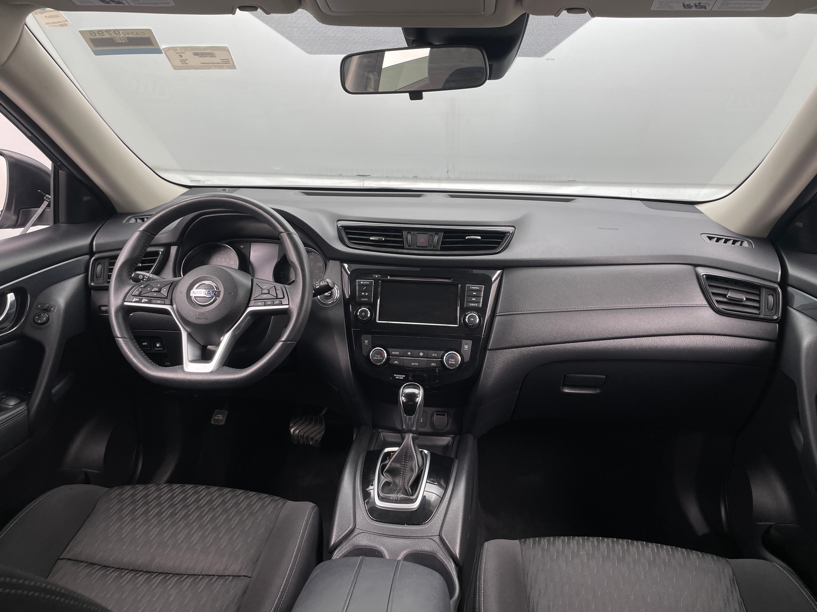 Thumbnail: 2019 Nissan Rogue - 3