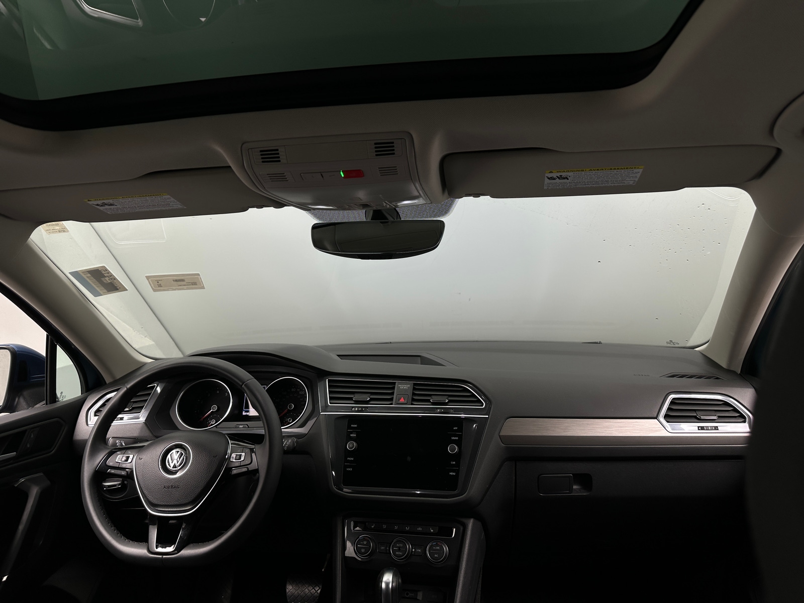 Thumbnail: 2020 Volkswagen Tiguan - 3