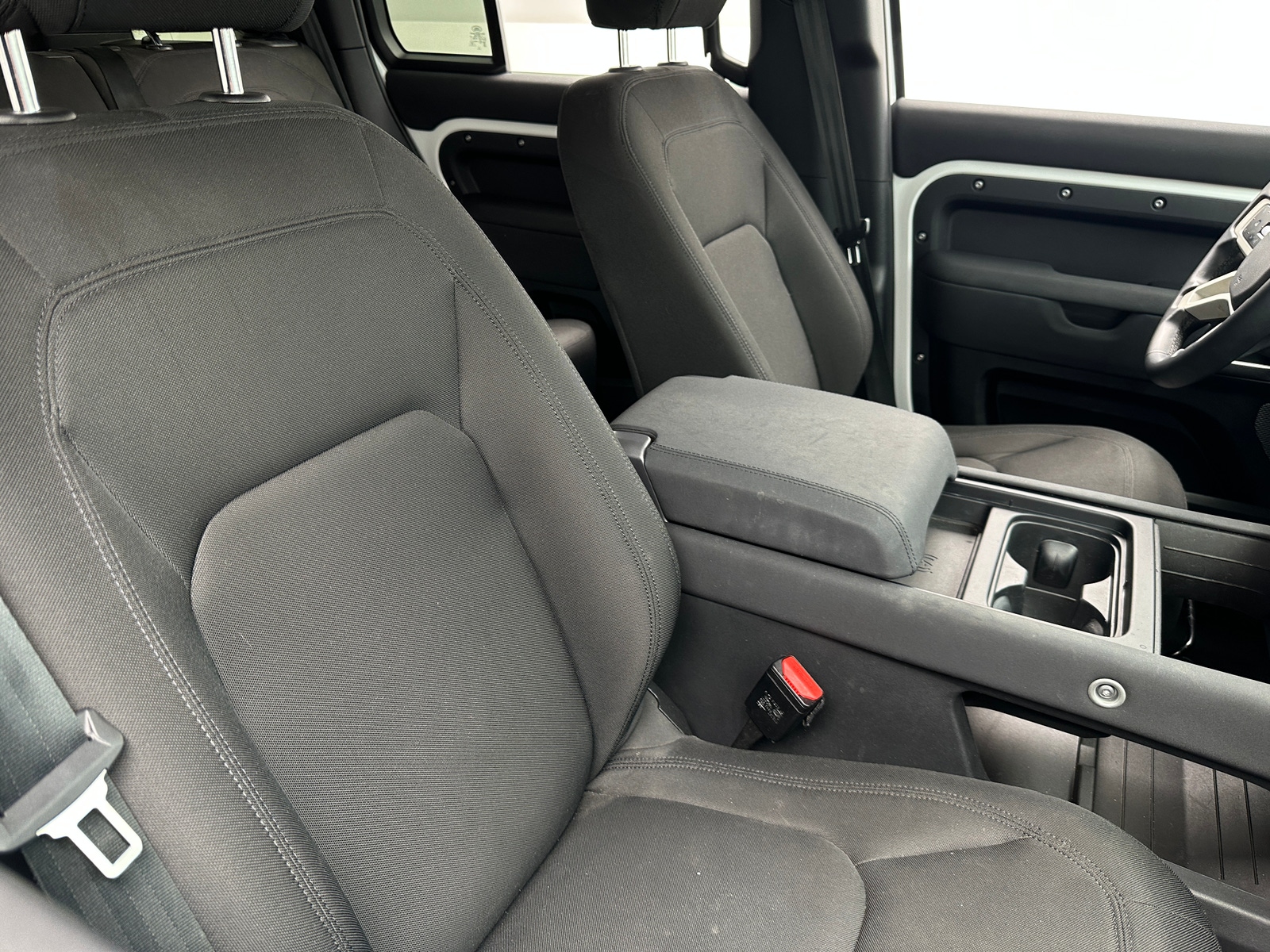 Thumbnail: 2023 Land Rover Defender - 2