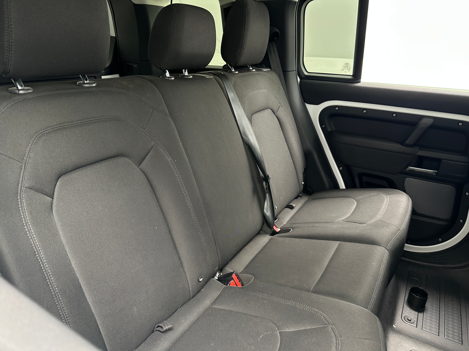 Thumbnail: 2023 Land Rover Defender - 6