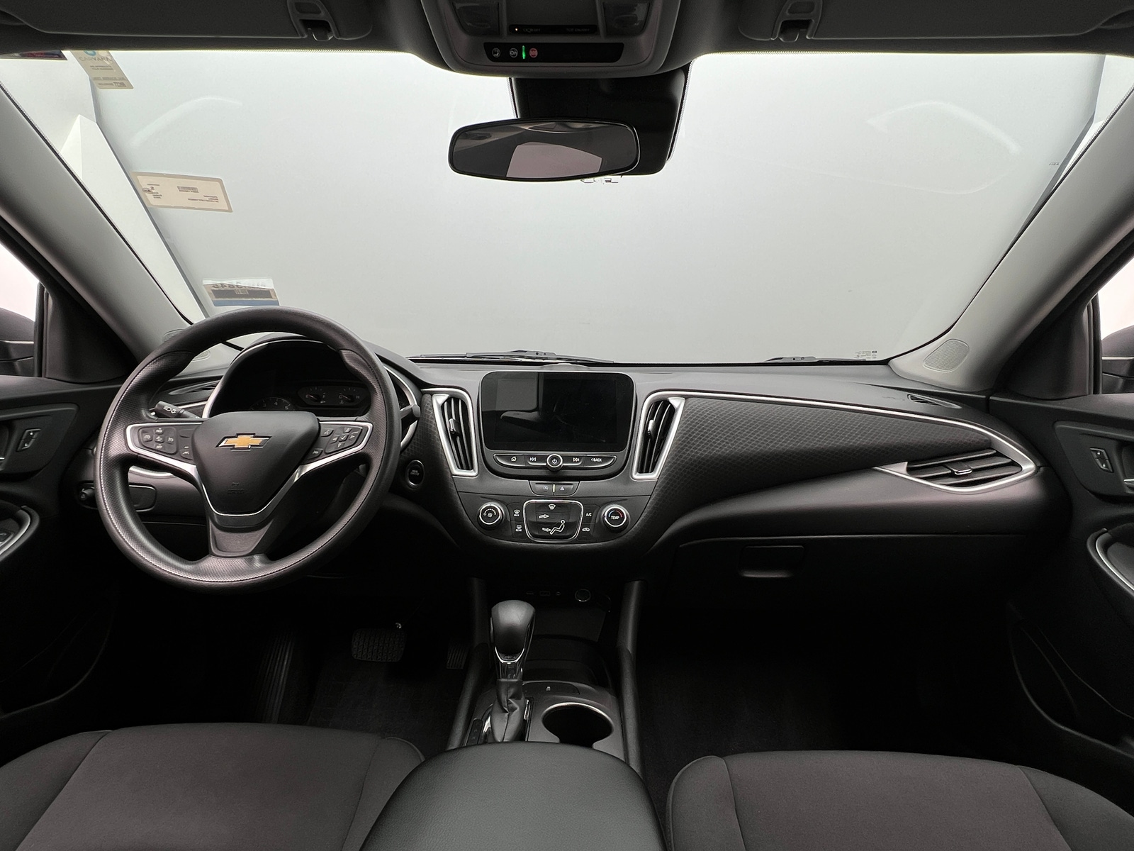 Thumbnail: 2023 Chevrolet Malibu - 3