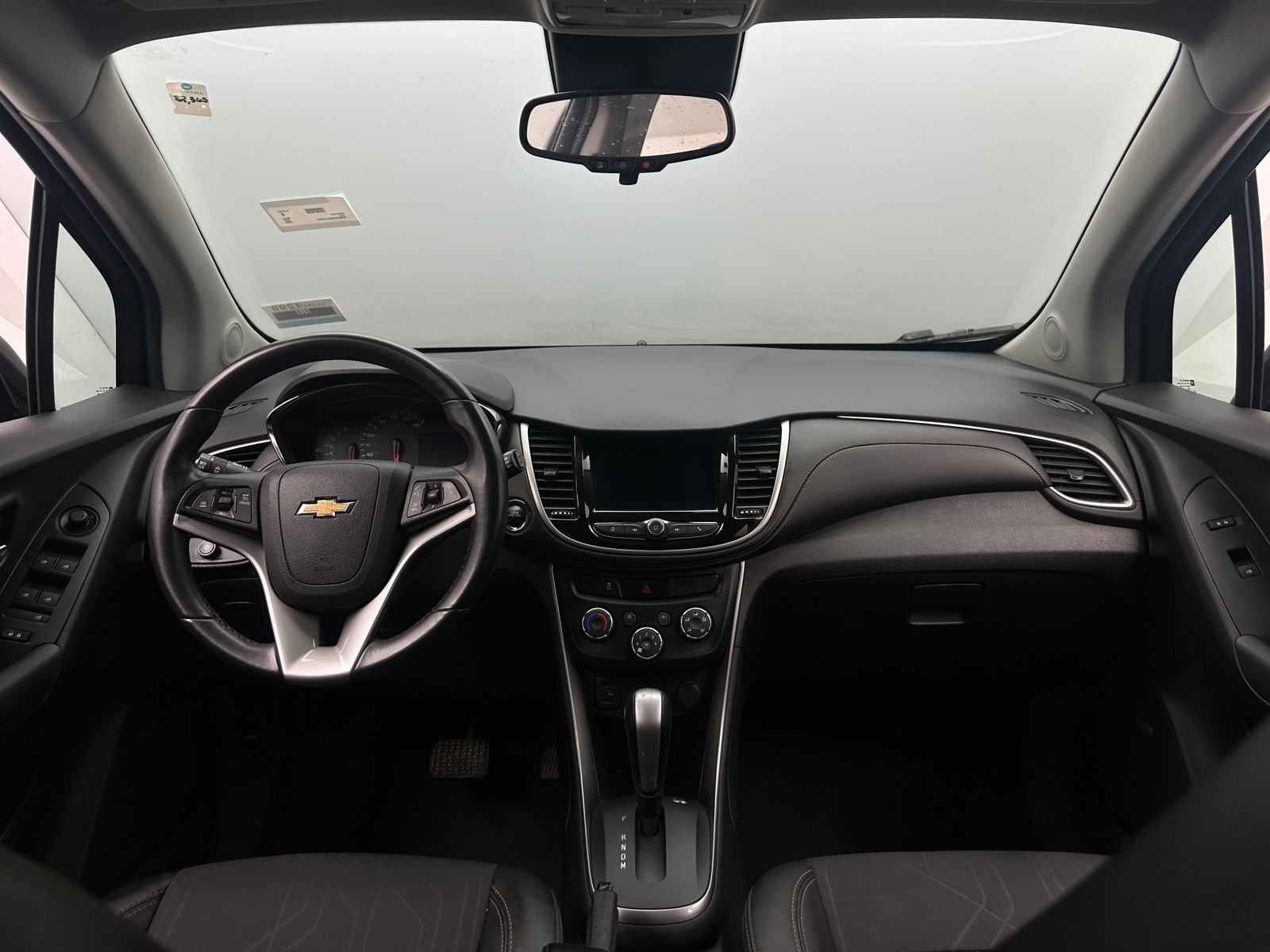 Thumbnail: 2018 Chevrolet Trax - 3