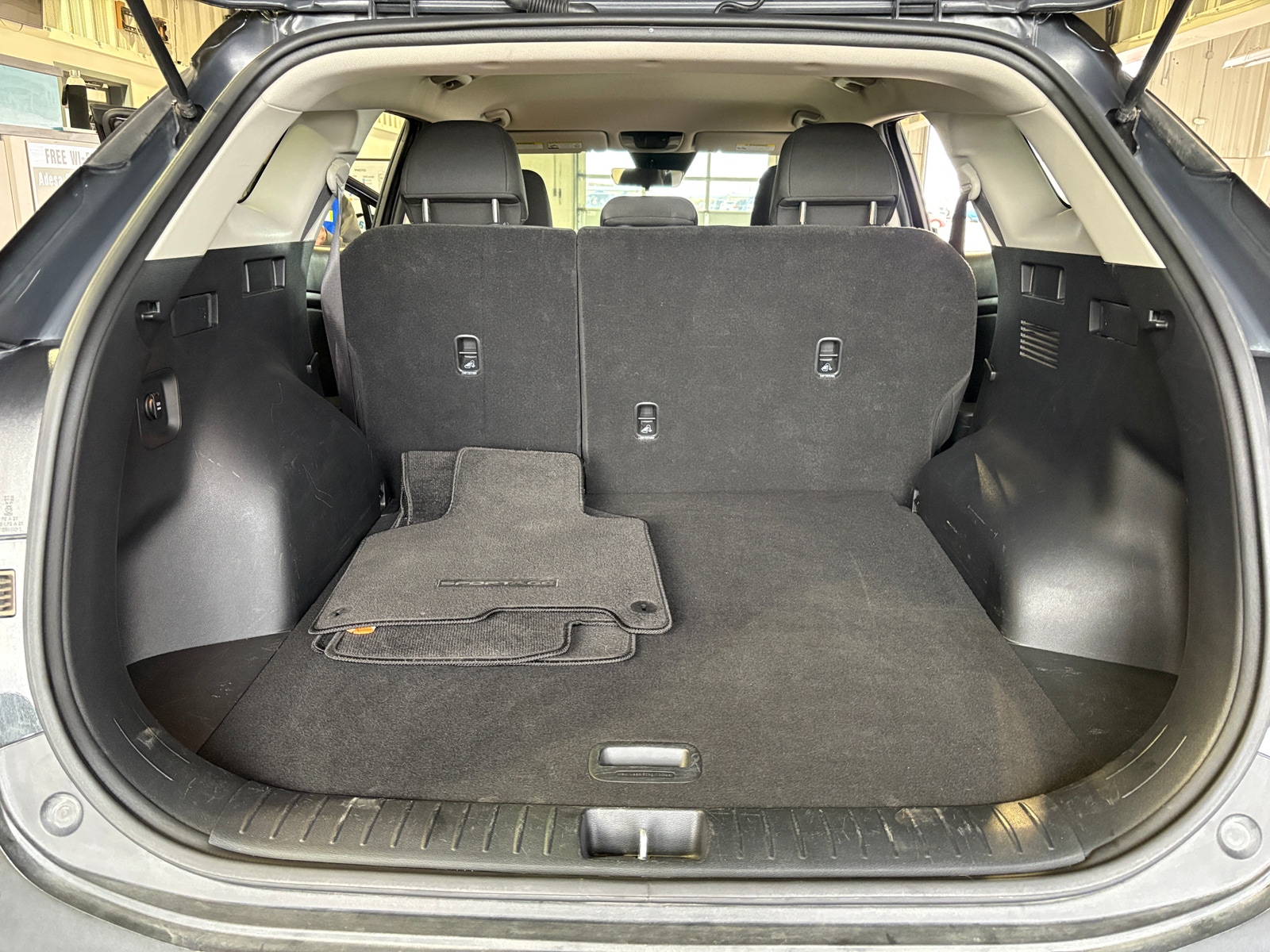 Thumbnail: 2024 Kia Sportage - 7