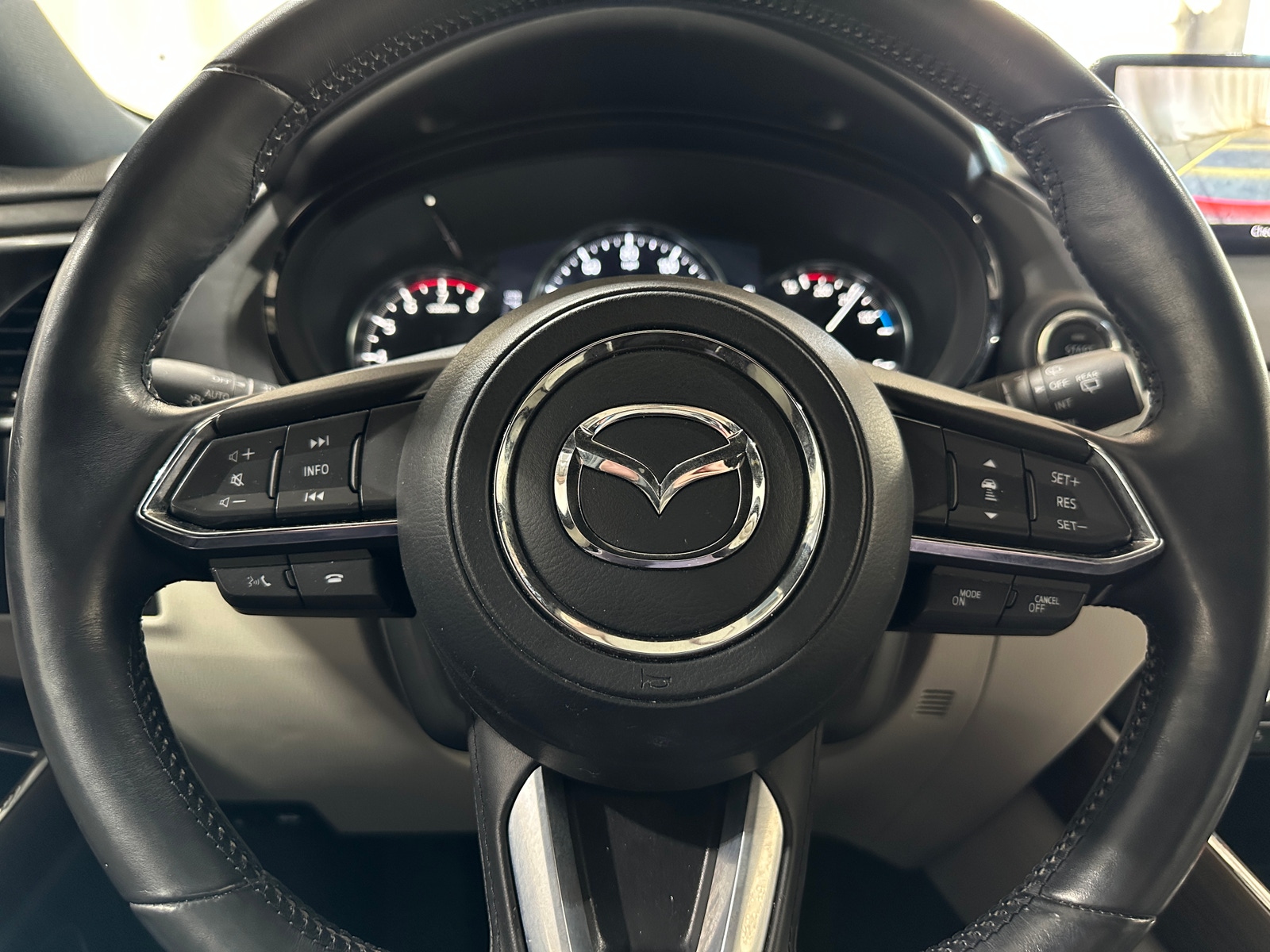 Thumbnail: 2022 Mazda CX-9 - 4