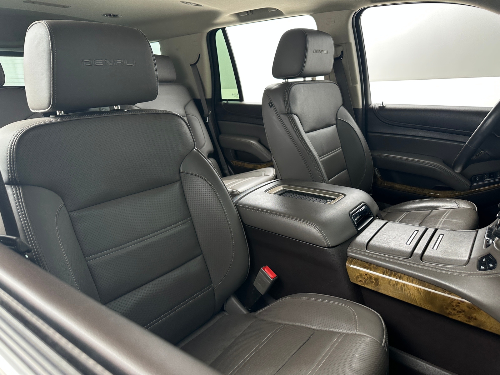 Thumbnail: 2016 GMC Yukon - 2