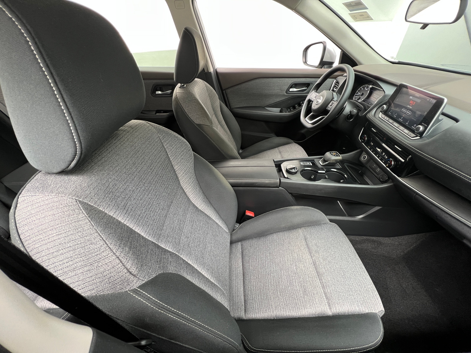 Thumbnail: 2022 Nissan Rogue - 2