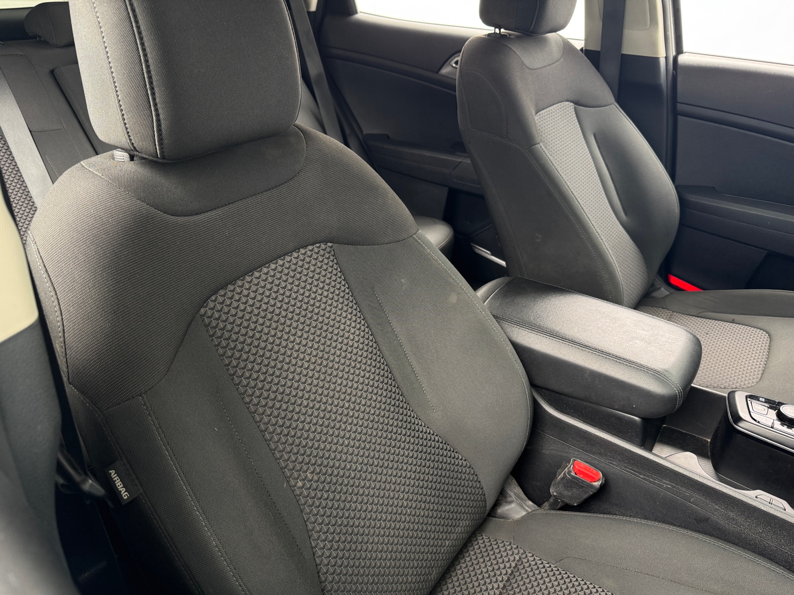 Thumbnail: 2023 Kia Sportage - 2