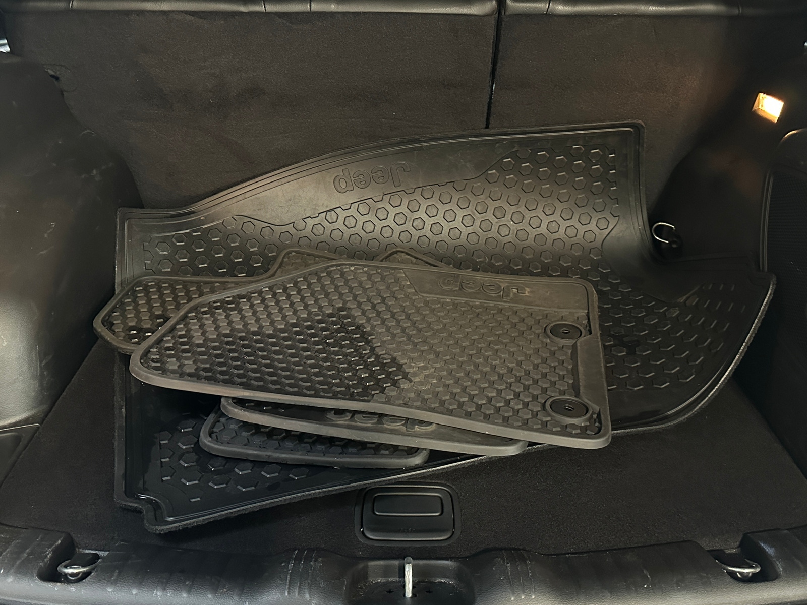 Thumbnail: 2022 Jeep Compass - 6