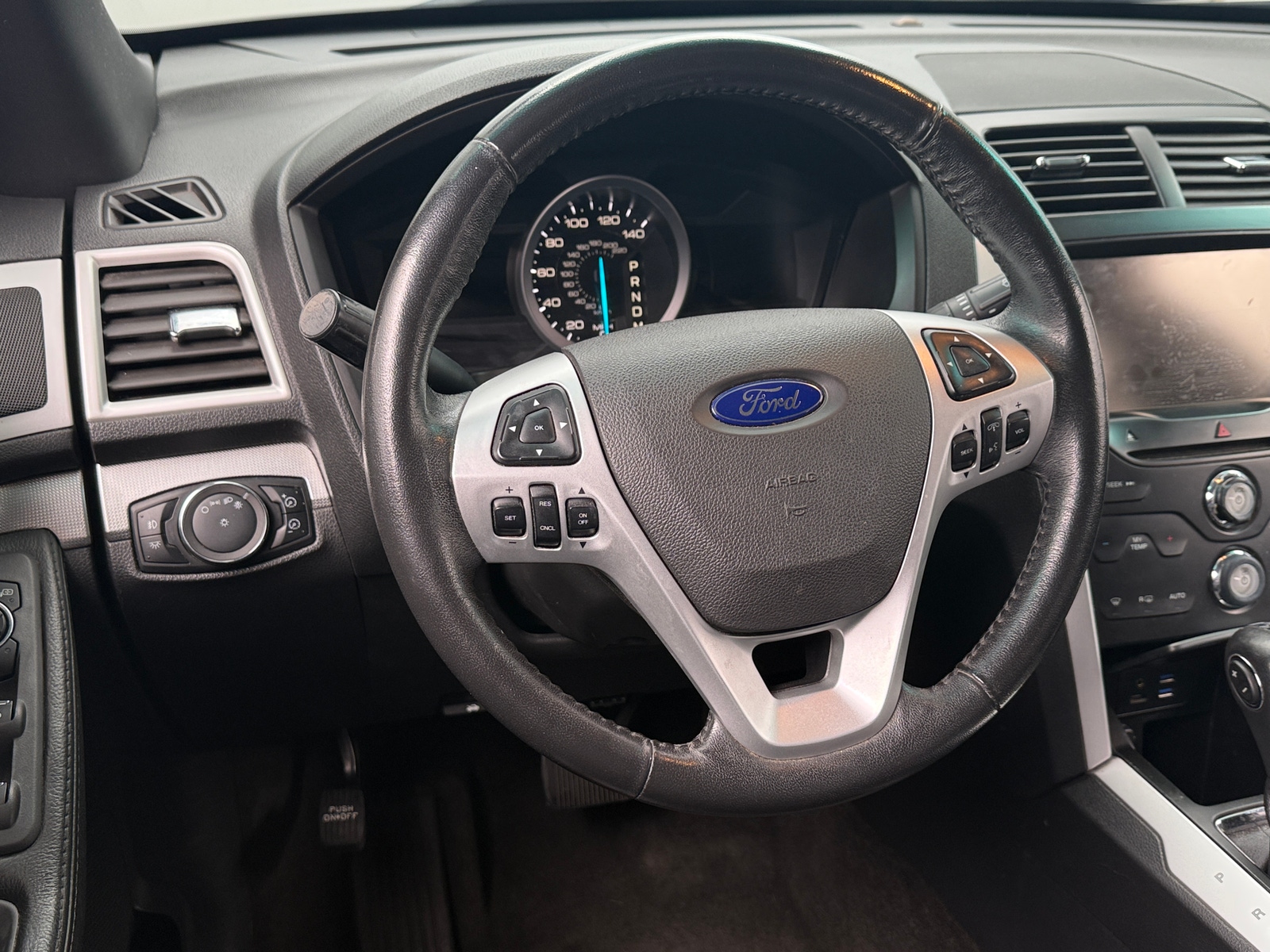 Thumbnail: 2013 Ford Explorer - 5