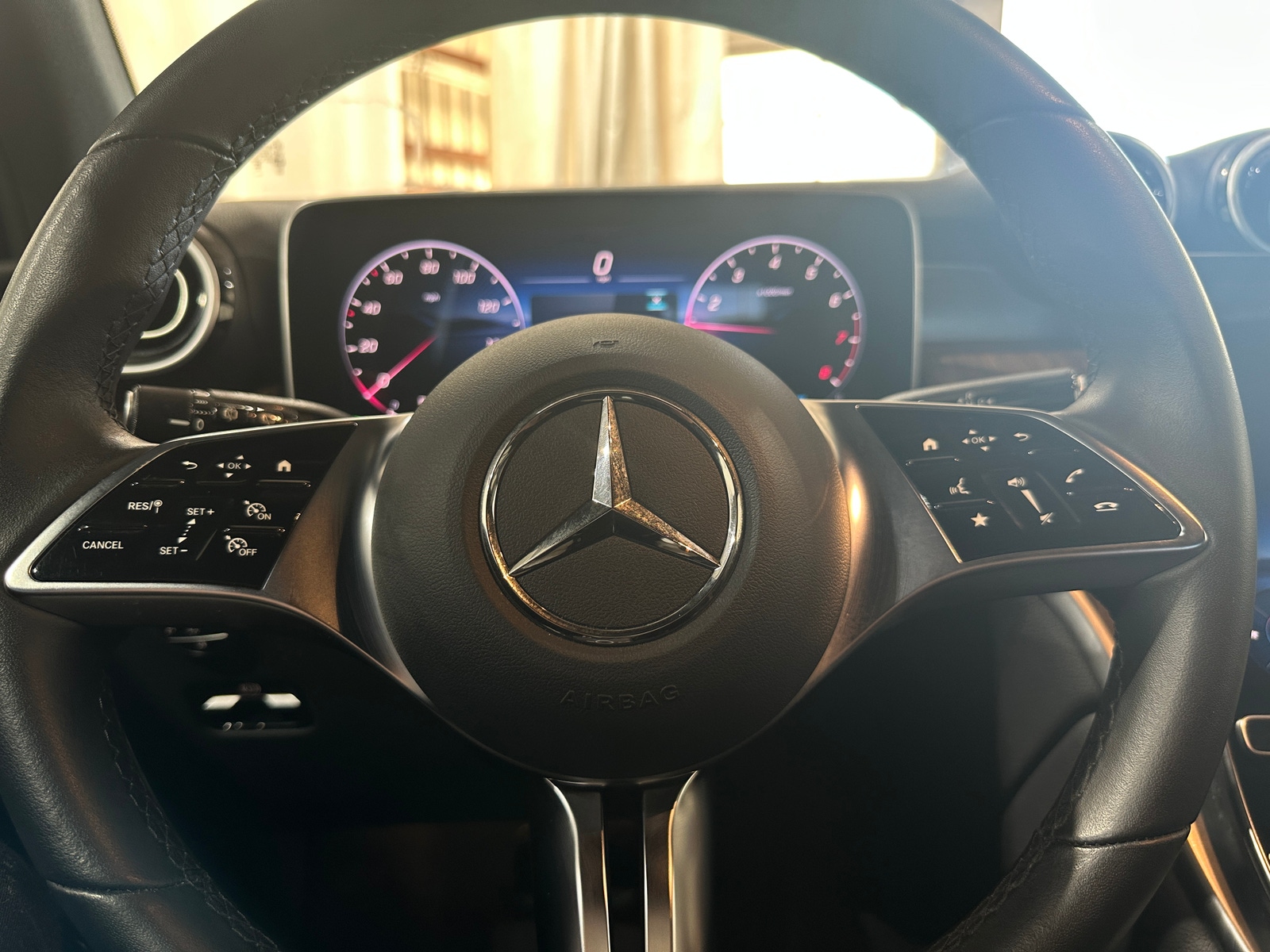 Thumbnail: 2025 Mercedes-Benz GLC - 4