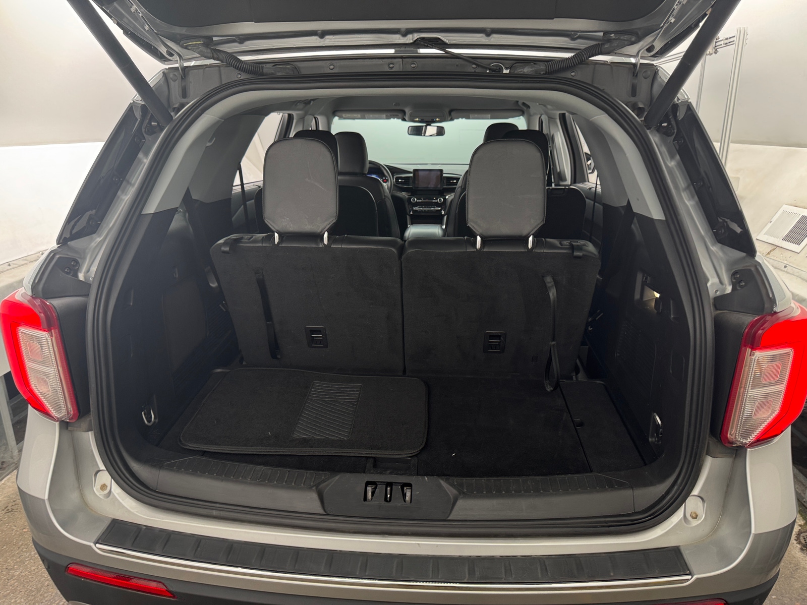 Thumbnail: 2024 Ford Explorer - 6