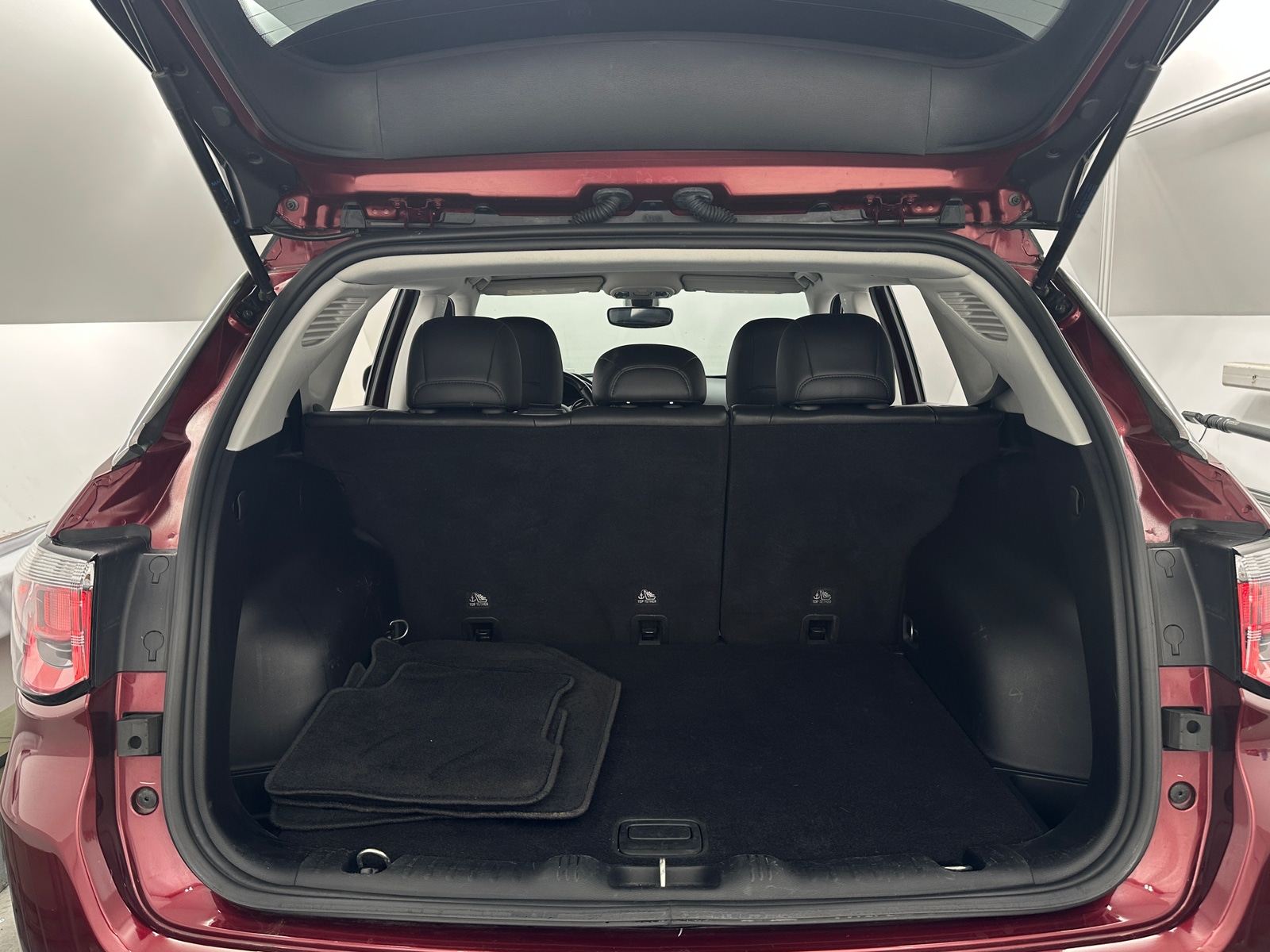 Thumbnail: 2020 Jeep Compass - 6