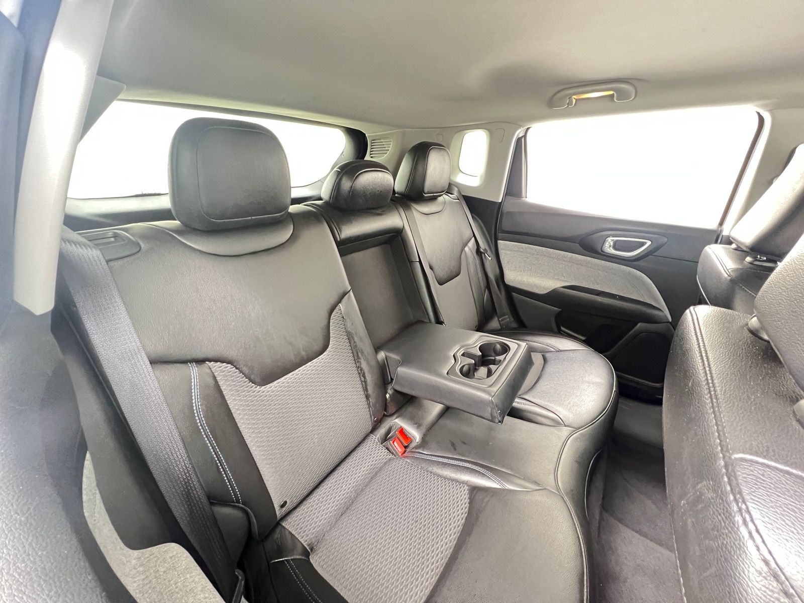 Thumbnail: 2022 Jeep Compass - 6